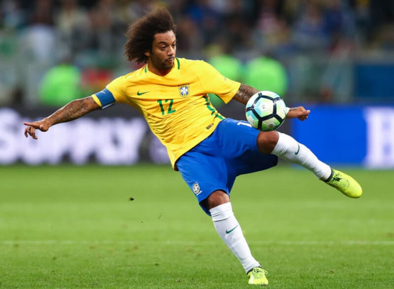 Alex Sandro góp mặt trong FIFA World Cup