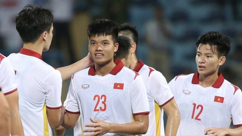 Chàng cầu thủ 2001 - Tương lai của bóng đá Việt Nam
