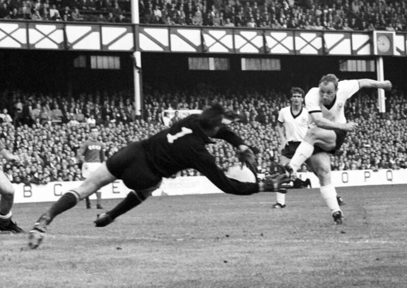 Lev Yashin bay người cứu thua